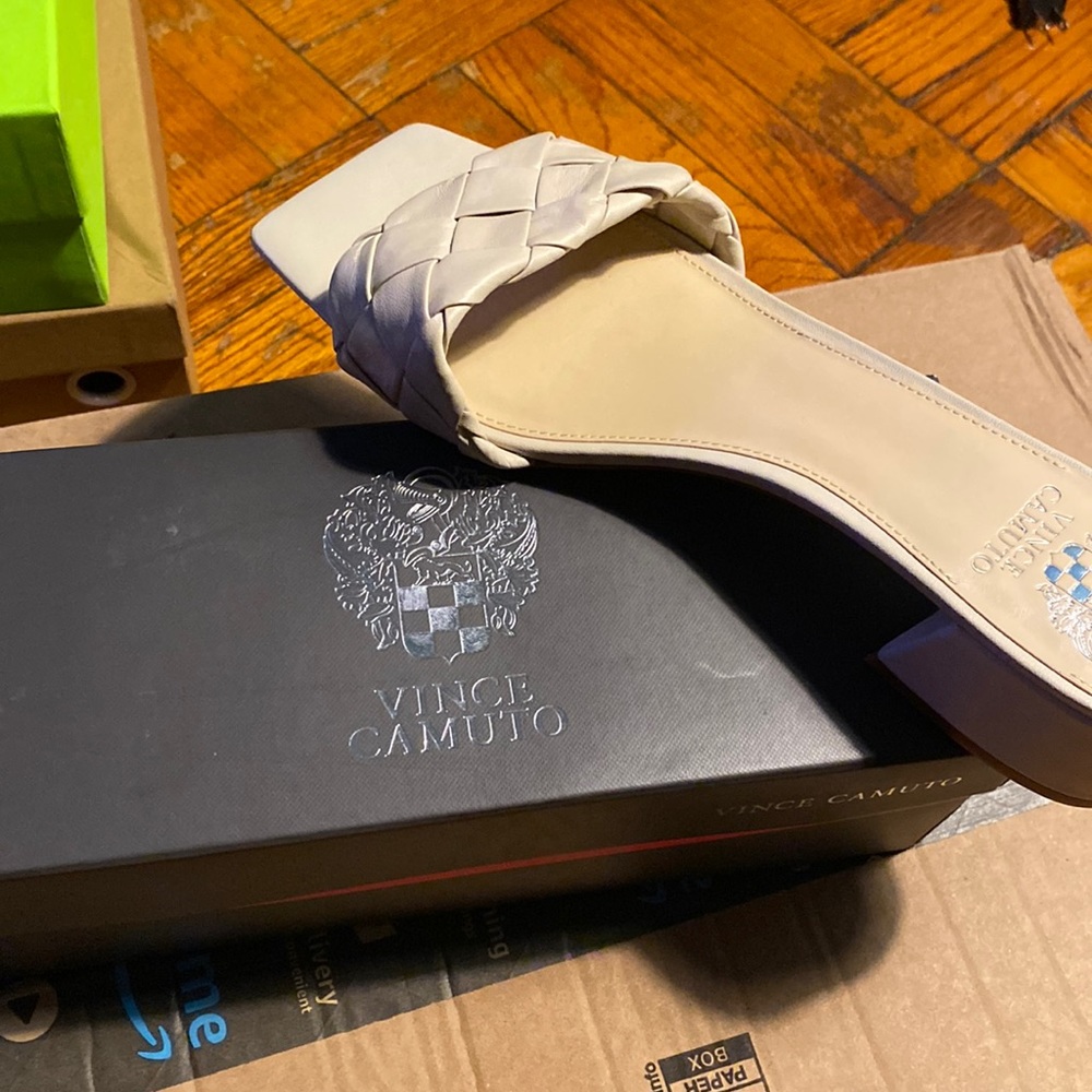 Vince camuto mules size 12m. Color is called new cream